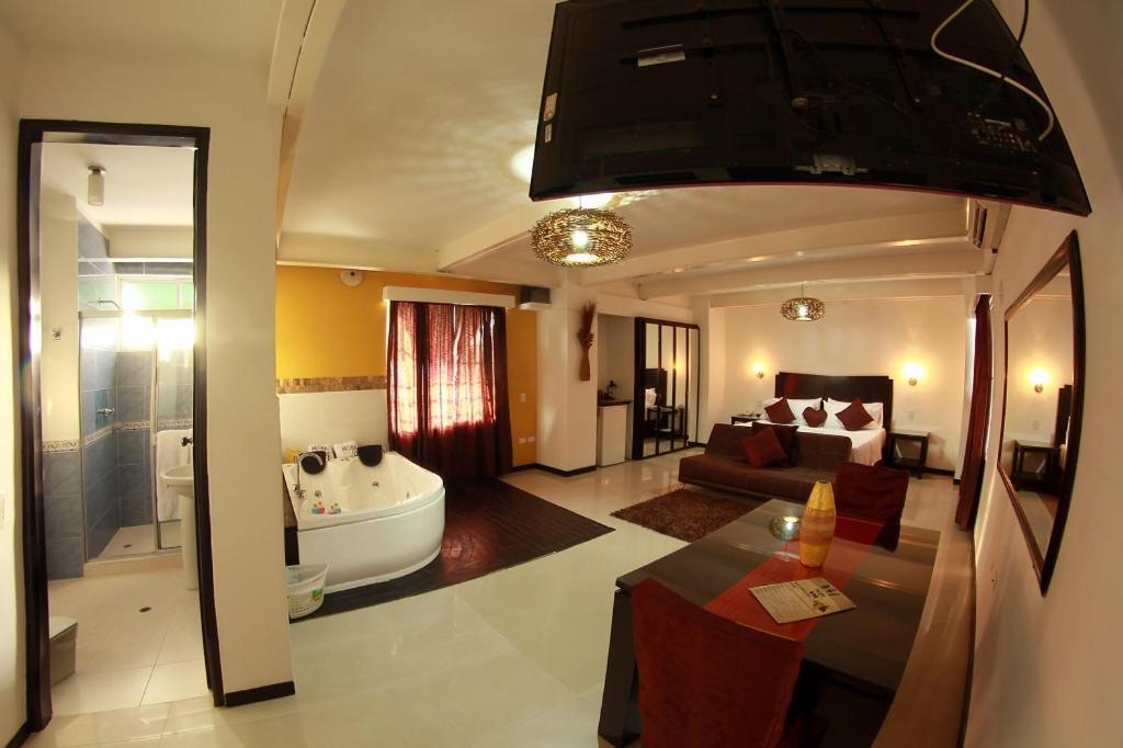 Hotel H Y M بالميرا المظهر الخارجي الصورة